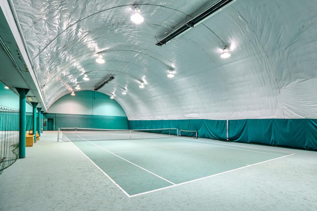 שאוסטוביצה Hotel Tenis מראה חיצוני תמונה